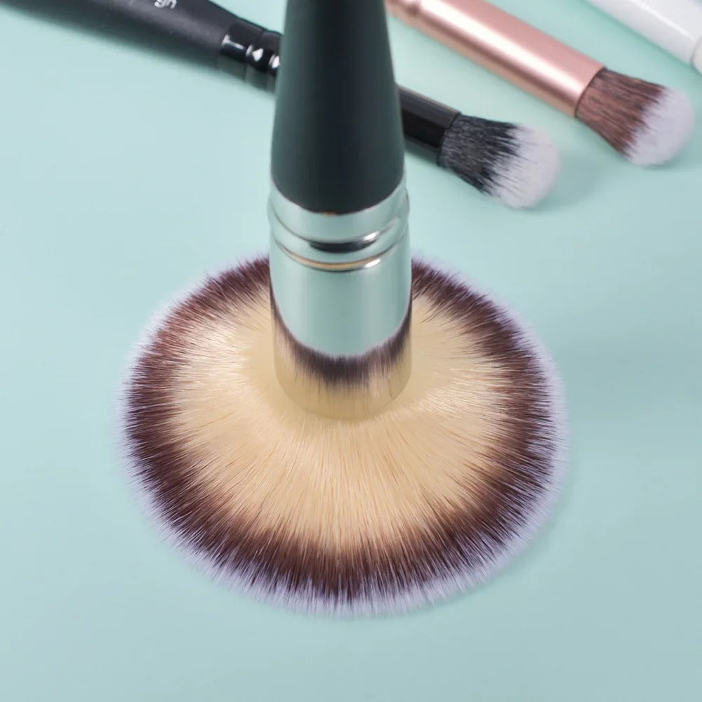 2-in-1 Build & Conceal Brush