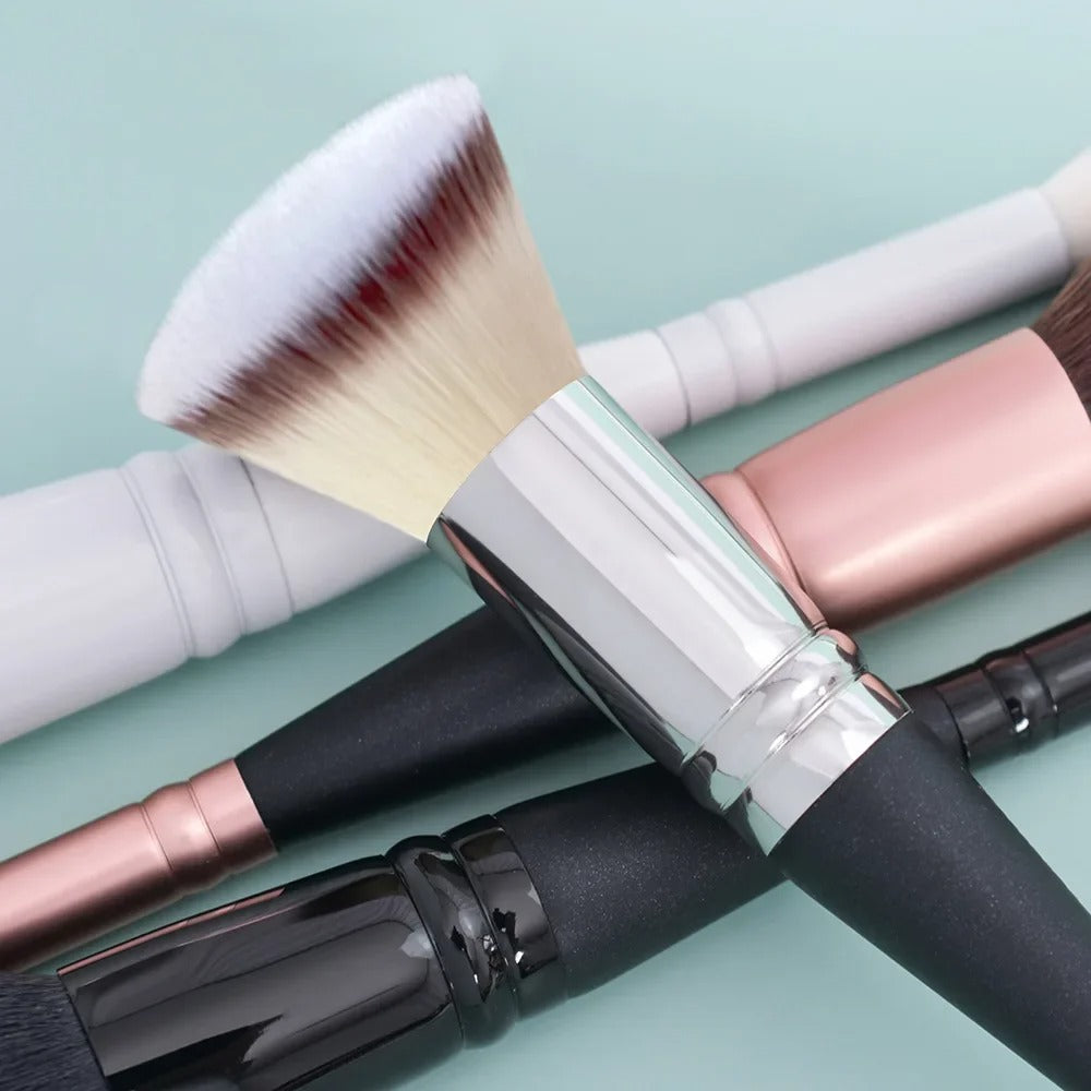 2-in-1 Build & Conceal Brush